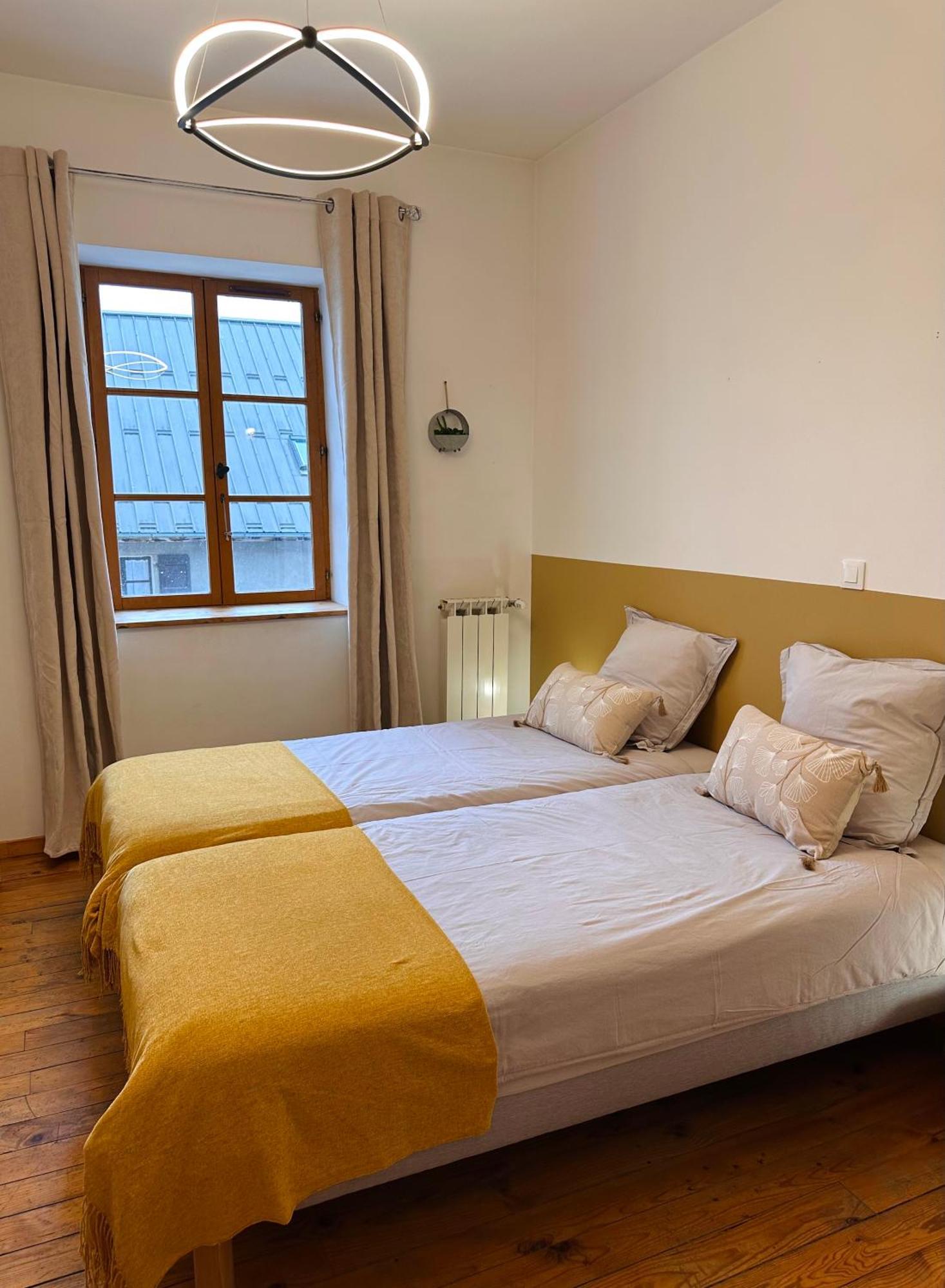 Auberge Le Glacier Bleu Mont-Dauphin Room photo