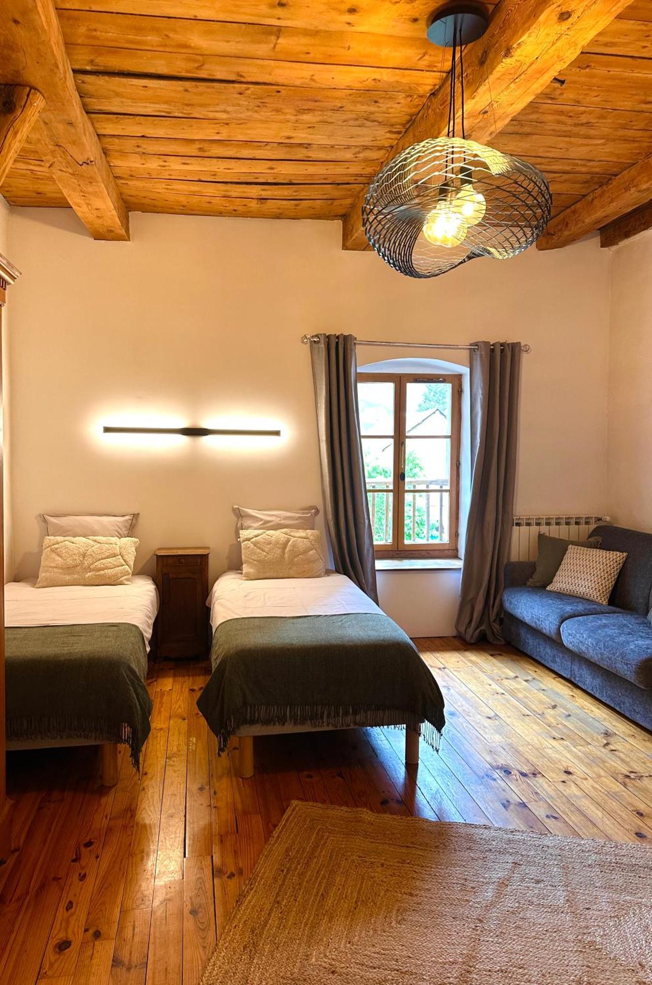 Auberge Le Glacier Bleu Mont-Dauphin Room photo